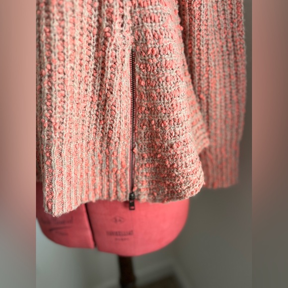 Moth Marled V-Neck Sweater (M) - Picture 8 of 12